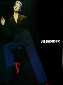 Knight_Jil_Sander_Fall_Winter_91_92_06.thumb.png.680fab24e5e7191c363fdc1aa5dd1718.png