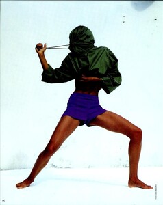 Magni_Vogue_Italia_May_1991_07.thumb.png.739eb63d99420e54914942c733bb73f7.png