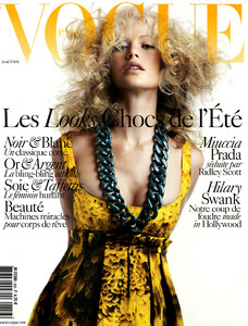VogueParis_Abril2005_phMarioSorrenti_CarolynMurphy_cov.jpg