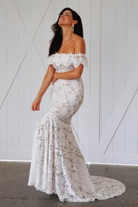 grace-loves-lace.shop_.wedding-dresses.cien_013.jpg