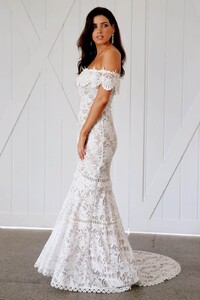 grace-loves-lace.shop_.wedding-dresses.cien_041.jpg