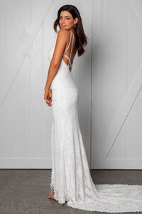 grace-loves-lace.shop_.wedding-dresses.leon_015.jpg