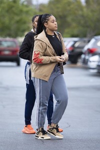 jordyn-woods-feature-store-in-calabasas-03-01-2020-4.jpg