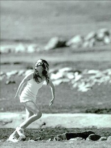 ARCHIVIO - Vogue Italia (May 1997) - Untitled - 015.jpg