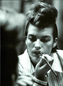 ARCHIVIO - Vogue Italia (February 1997) - Neounisex - 002.jpg