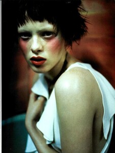 ARCHIVIO - Vogue Italia (February 1997) - Reflection - 002.png