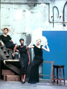 ARCHIVIO - Vogue Italia (January 1998) - Cronaca - 004.jpg