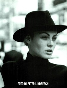 ARCHIVIO - Vogue Italia (October 1997) - So... And So - 004.jpg