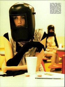 ARCHIVIO - Vogue Italia (February 2007) - Tomorrow Vision - 009.jpg
