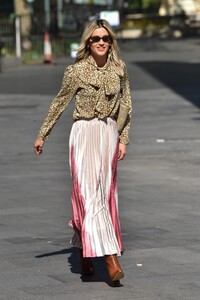        rob080520BZNimage107 .jpg