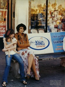 ARCHIVIO - Vogue Italia (February 2002) - Shannyn and Chloé - 024.jpg