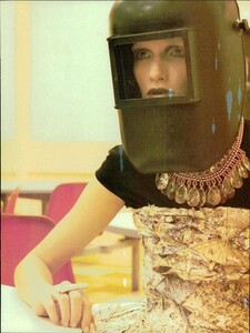 ARCHIVIO - Vogue Italia (February 2007) - Tomorrow Vision - 010.jpg