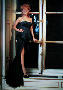 Marie Claire Germany (January 1995) - Retour der Großen Eleganz - 006.jpg