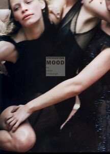 Vogue Italia (September 1997) - Enchanting Mood - 002.jpg