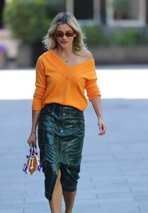        ash120520BZNimage107 .jpg