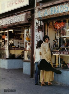 ARCHIVIO - Vogue Italia (February 2002) - Shannyn and Chloé - 013.jpg