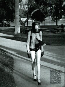 ARCHIVIO - Vogue Italia (February 2007) - Tomorrow Vision - 023.jpg