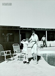 ARCHIVIO - Vogue Italia (April 2001) - Picture Story - 019.jpg