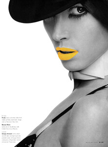 W (March 2001) - All That Jazz - 006.jpg