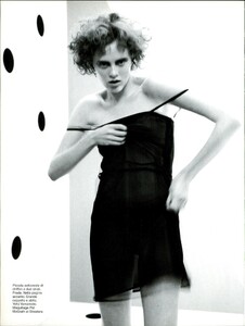 ARCHIVIO - Vogue Italia (January 1997) - Black - 017.jpg