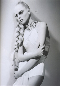 Tanya Dziahileva Numero 74 ph-Luciana Val and Franco Musso 07.jpg