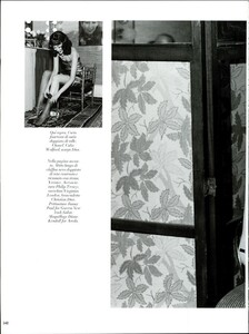 ARCHIVIO - Vogue Italia (May 1998) - Backstage At Roseland - 019.jpg