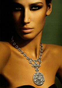 1323399955_Mert__Marcus_Bvlgari_Spring_Summer_2004_01.thumb.png.91e9949fc32f7719b41840d3d52d5fc5.png