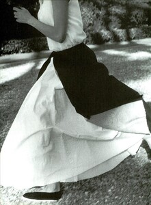 ARCHIVIO - Vogue Italia (March 1999) - An Outdoor Story - 003.jpg