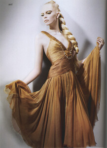 Tanya Dziahileva Numero 74 ph-Luciana Val and Franco Musso 01.jpg