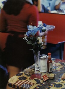 ARCHIVIO - Vogue Italia (February 2002) - Shannyn and Chloé - 011.jpg