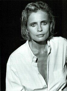 ARCHIVIO - Vogue Italia (December 1998) - Isabella Ferrari - 008.jpg