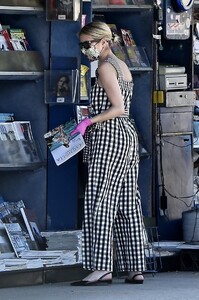        rob080520BZNimage111 .jpg