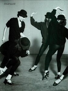 ARCHIVIO - Vogue Italia (February 2000) - Rehearsing Fosse - 009.jpg