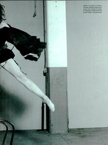 ARCHIVIO - Vogue Italia (February 2000) - Rehearsing Fosse - 008.jpg