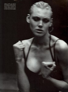 Vogue Italia (September 1997) - Enchanting Mood - 024.jpg