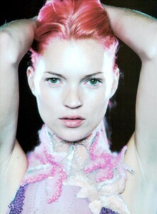 ARCHIVIO - Vogue Italia (February 1999) - Peter Lindbergh - Kate Moss - 001.jpg