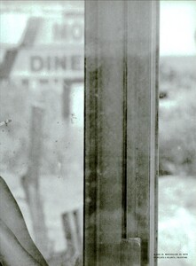 ARCHIVIO - Vogue Italia (April 2001) - Picture Story - 026.jpg