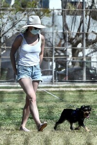        lil030520BZNimage127 .jpg