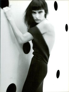 ARCHIVIO - Vogue Italia (January 1997) - Black - 008.jpg