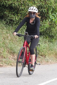        isl010520BZNimage107 .jpg