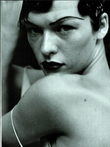 ARCHIVIO - Vogue Italia (April 1998) - Bellissima - 004.jpg