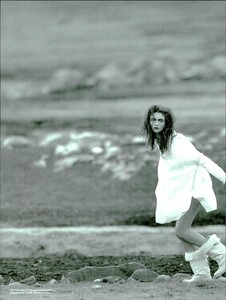 ARCHIVIO - Vogue Italia (May 1997) - Untitled - 005.jpg