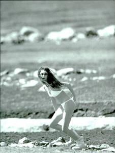 ARCHIVIO - Vogue Italia (May 1997) - Untitled - 032.jpg