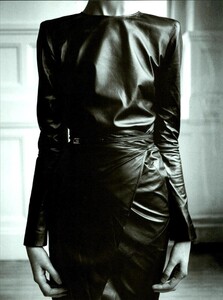 ARCHIVIO - Vogue Italia (July 1997) - Shape and Cut - 012.jpg