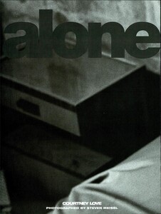 ARCHIVIO - Vogue Italia (April 1997) - Courtney Love - 002.png