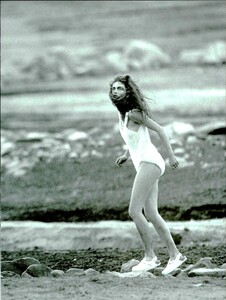 ARCHIVIO - Vogue Italia (May 1997) - Untitled - 028.jpg