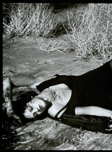 ARCHIVIO - Vogue Italia (January 2003) - Asia and Adrien - 005.jpg