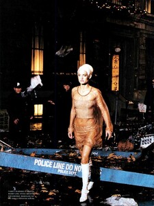 ARCHIVIO - Vogue Italia (March 2000) - The Next Way - 029.jpg