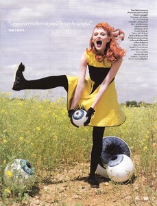 Vogue UK (December 2008) - Tales Of The Unexpected - 011.jpg