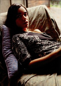 ARCHIVIO - Vogue Italia (June 2004) - Élodie Bouchez - 011.jpg